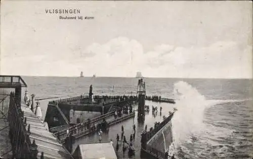 Ak Vlissingen Zeeland Niederlande, Boulevard bij storm