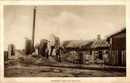 Ak Pinsk Weißrussland, Zerstörte Fabrik an der Pina, Kriegszerstörungen