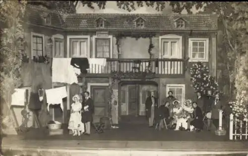 Foto Ak Magdeburg an der Elbe, Dreimäderlhaus, Bühne, Schauspieler