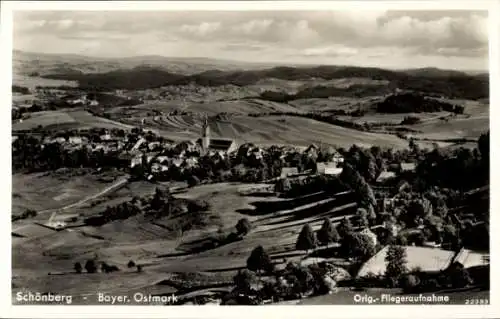 Ak Schönberg in Niederbayern, Bayrische Ostmark, Fliegeraufnahme