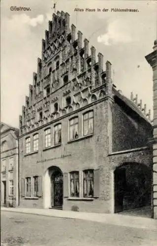 Ak Güstrow in Mecklenburg, Altes Haus in der Mühlenstraße