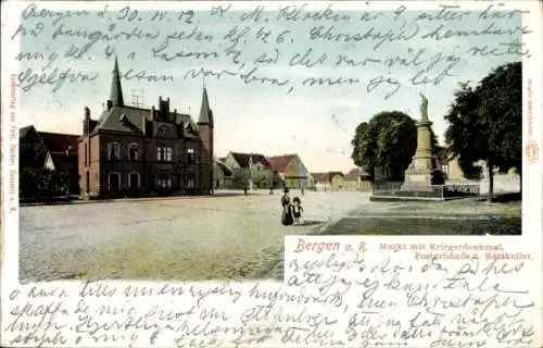 Ak Bergen auf Rügen, Markt mit Kriegerdenkmal, Postgebäude und Ratskeller