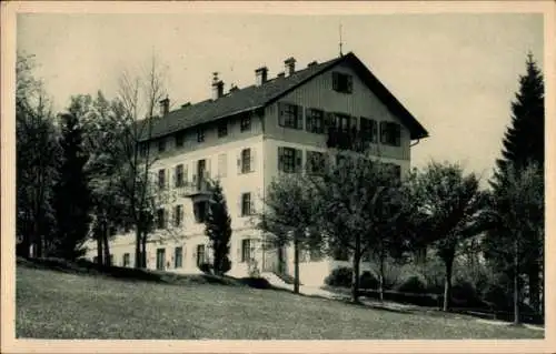 Ak Bad Kohlgrub, Blick auf das Kurhaus und Vorhof