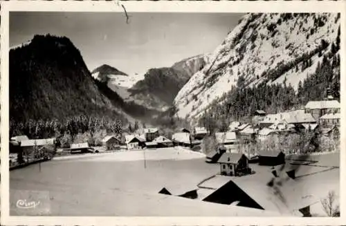 Ak Abondance Haute Savoie, Dorf im Winter