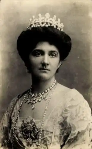 Ak Elena von Montenegro, Königin von Italien, Portrait