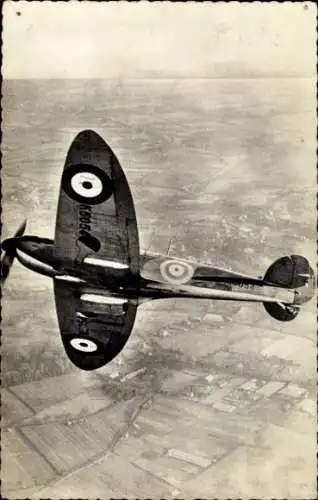 Ak Royal Air Force, Vickers Supermarine Spitfire, Britisches Kriegsflugzeug