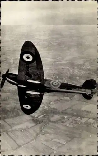 Ak Royal Air Force, Vickers Supermarine Spitfire, Britisches Kriegsflugzeug