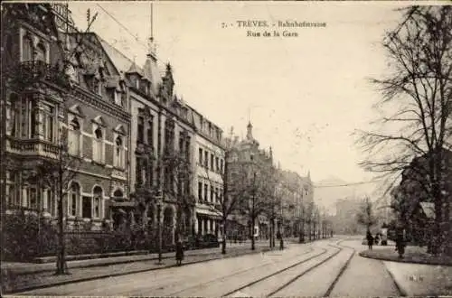 Ak Trier in Rheinland Pfalz, Bahnhofstraße, Häuserfassaden