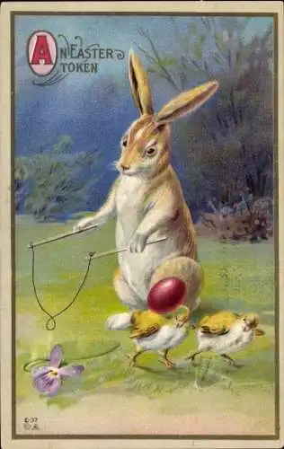 Präge Ak Glückwunsch Ostern, Hase spielt mit einem Diabolo, Küken, Ei