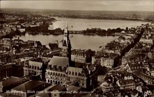 Ak Hamburg Mitte Altstadt, Teilansicht, Blick vom Nicolaiturm auf die Alster