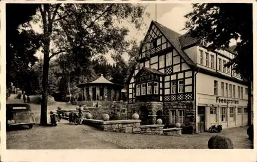 Ak Saalfeld an der Saale Thüringen, Quellenhaus, Fachwerkgebäude, Feengrotten