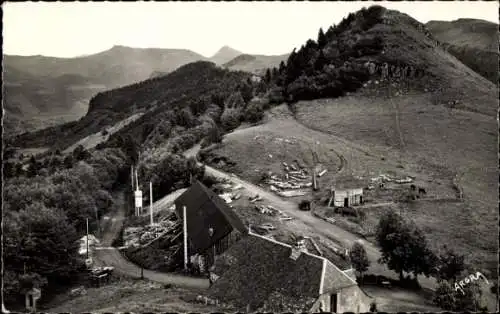 Ak Puy-Mary Cantal, Route, Le Col de Neronne