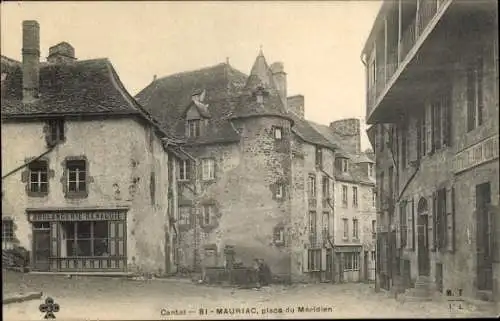 Ak Mauriac Cantal, place du Meridien