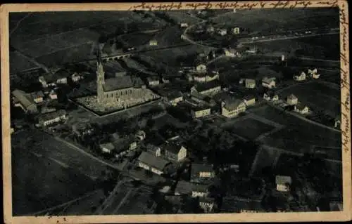 Ak Übersee am Chiemsee, Luftbild, Kirche, Gesamtansicht