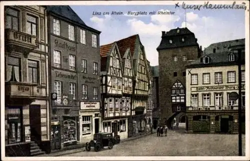 Ak Linz am Rhein, Burgplatz mit Rheintor