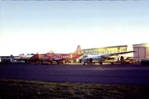 Ak Coventry West Midlands England, Flughafen, Flugzeuge