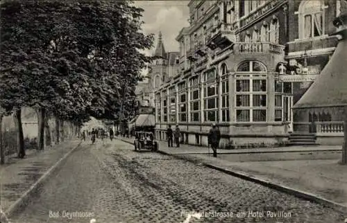 Ak Bad Oeynhausen in Westfalen, Straßenpartie am Hotel Pavillon