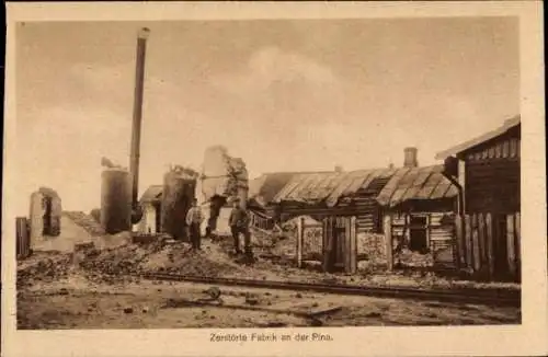 Ak Pinsk Weißrussland, Zerstörte Fabrik an der Pina, Kriegszerstörungen