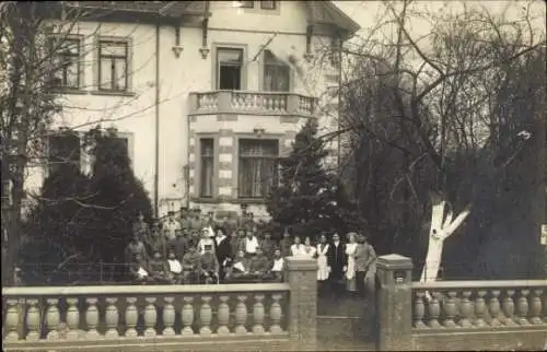 Foto Ak Bad Harzburg am Harz, Deutsche Soldaten in Uniformen, Lazarett ?