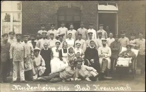 Foto Ak Bad Kreuznach an der Nahe, Deutsche Soldaten in Uniformen, Kinderheim 1916, Lazarett