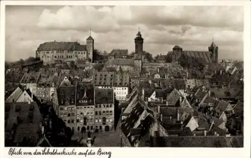 Ak Nürnberg in Mittelfranken, Teilansicht, Burg, Blick von der Sebalduskirche