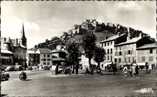 Ak Saint Flour Cantal, Place de la Liberte