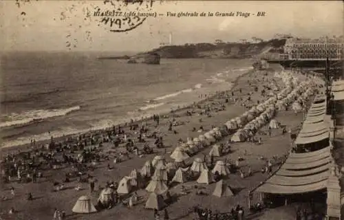 Ak Biarritz Pyrénées Atlantiques, Vue generale de la Grande Plage