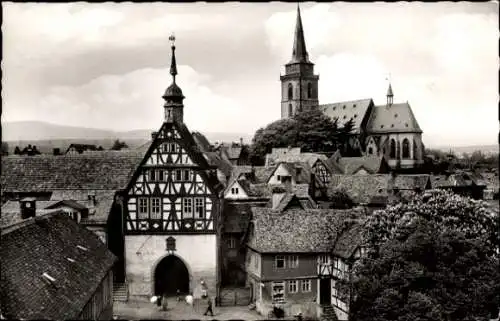 Ak Oberursel im Taunus Hessen, Altes Rathaus mit kath. Kirche