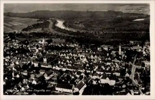 Ak Günzburg in Schwaben, Fliegeraufnahme der Ortschaft, Fluss