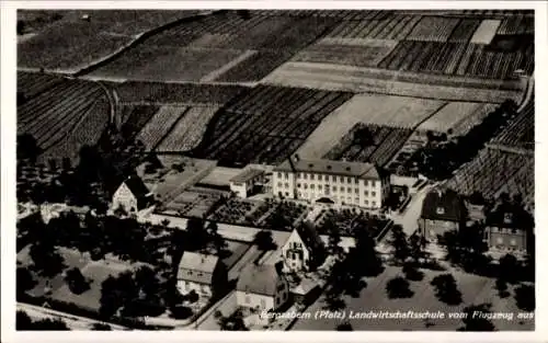 Ak Bad Bergzabern an der Weinstraße Pfalz, Fliegeraufnahme, Landwirtschaftsschule