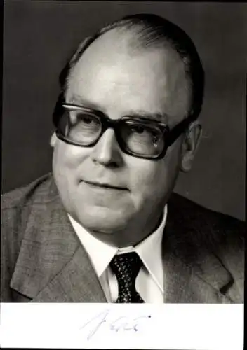 Ak Politiker Josef Ertl, Bundesminister für Ernährung, Landwirtschaft und Forsten, Autogramm