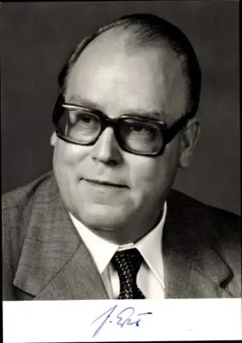 Ak Politiker Josef Ertl, Bundesminister für Ernährung, Landwirtschaft und Forsten, Autogramm