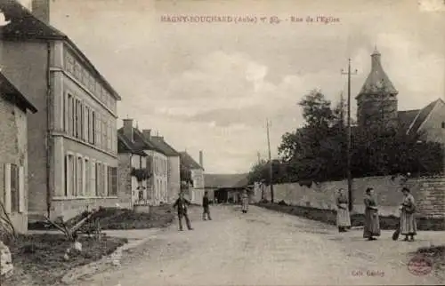 Ak Magny-Fouchard Aube, Rue de l’Eglise