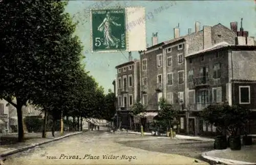 Ak Privas Ardèche, Place Victor Hugo