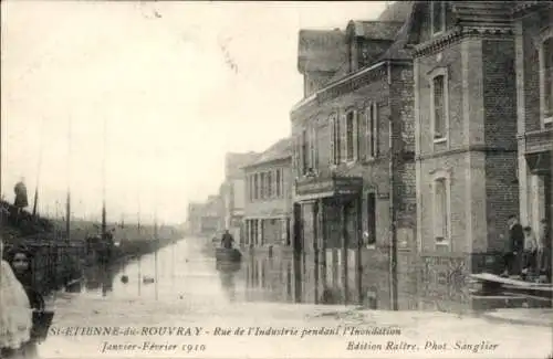 Ak Saint Etienne du Rouvray Seine Maritime, Rue de l'Industrie während der Flut, Januar 1910