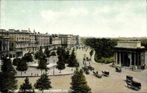 Ak London, Piccadilly from Hyde Park Corner, Straßenpartie, Denkmal