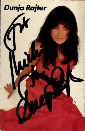 Ak Sängerin Dunja Rajter, Portrait, Autogramm