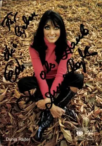 Ak Sängerin Dunja Rajter, Portrait, Autogramm