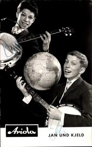 Ak Sänger und Banjospieler Jan und Kjeld, Autogramme