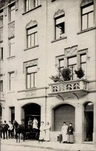 Foto Ak Aachen, Wohngebäude, Anwohner, Kutsche