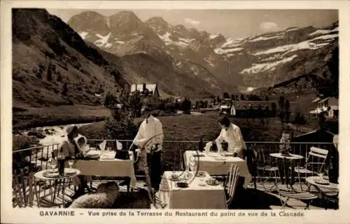 Ak Gavarnie Hautes Pyrénées, Aussicht auf die Terrasse des Restaurants am Point de Vue de la Cascade