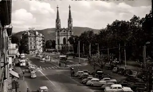 Ak Baden Baden am Schwarzwald, Augustaplatz, VW Käfer, Kirche