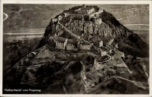 Ak Singen Hohentwiel Baden Württemberg, Burg, Flugzeugansicht