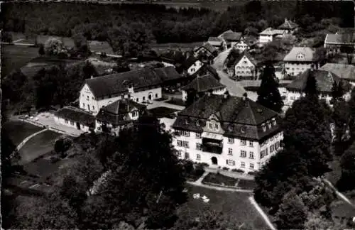 Ak Neutrauchburg Isny im Allgäu, Kinderkurheim Elisabeth, Vogelperspektive