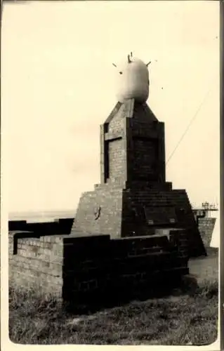 Foto Ak Nordseebad Duhnen Cuxhaven, Minensucher-Denkmal