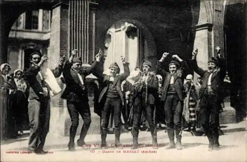 Ak Massat Ariège, Die alten Pyrenäenkostüme