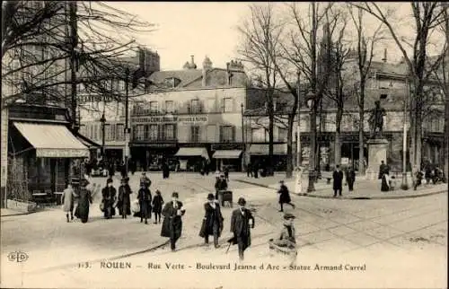 Ak Rouen Seine-Maritime, Rue Verte, Boulevard Jeanne d'Arc, Armand Carrel Statue