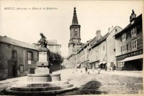 Ak Rodez-Aveyron, Place de la Madeleine