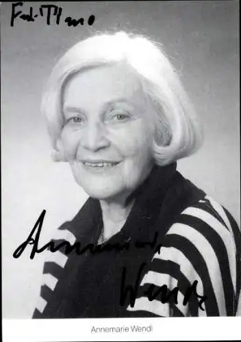 Ak Schauspielerin Annemarie Wendl, Portrait, Autogramm, ARD, Serie Lindenstraße, als Else Kling