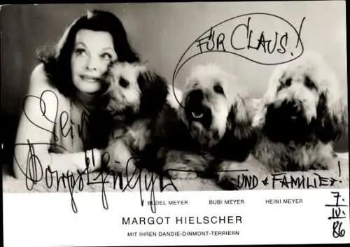 Ak Schauspielerin Margot Hielscher, Portrait, Dandie-Dinmont-Terrier "die Meyers", Autogramm